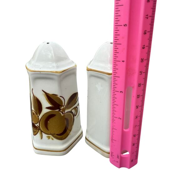 🍎 Vintage Japan Fruit Salt & Pepper Shakers Brown Apple Ceramic Hexagon - Picture 3 of 4